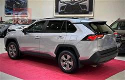 تۆیۆتا ڕاڤ 4